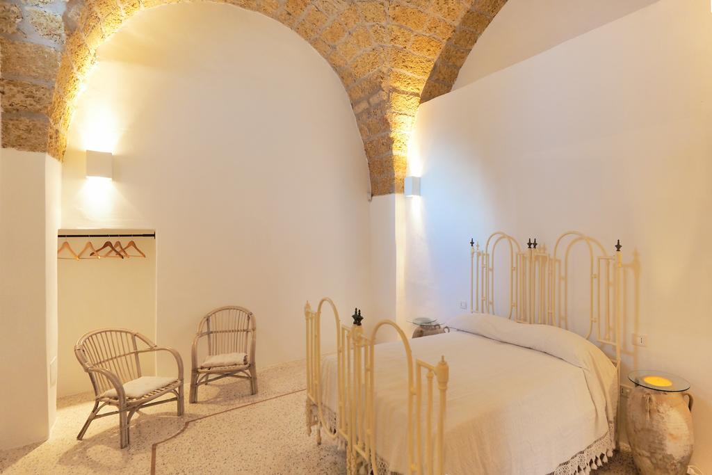 Holiday Home La Corte Dei Pirri Ґальяно-дель-Капо Номер фото