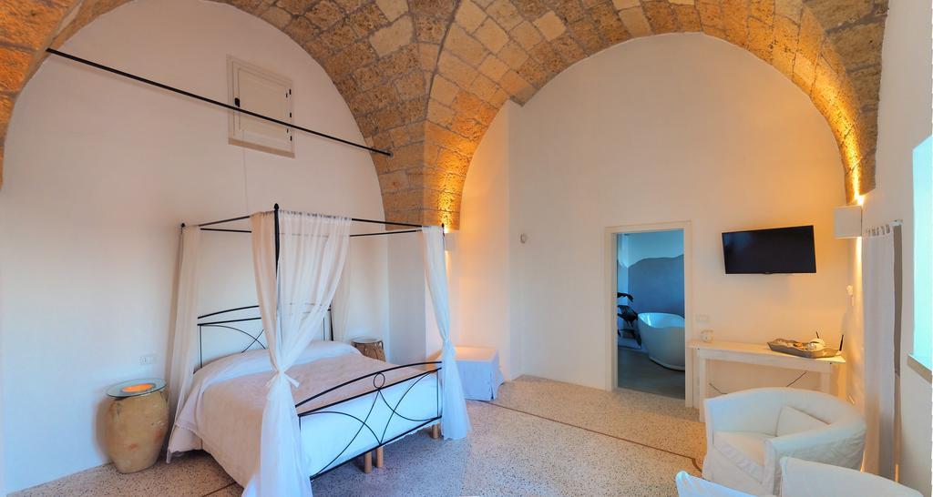 Holiday Home La Corte Dei Pirri Ґальяно-дель-Капо Номер фото